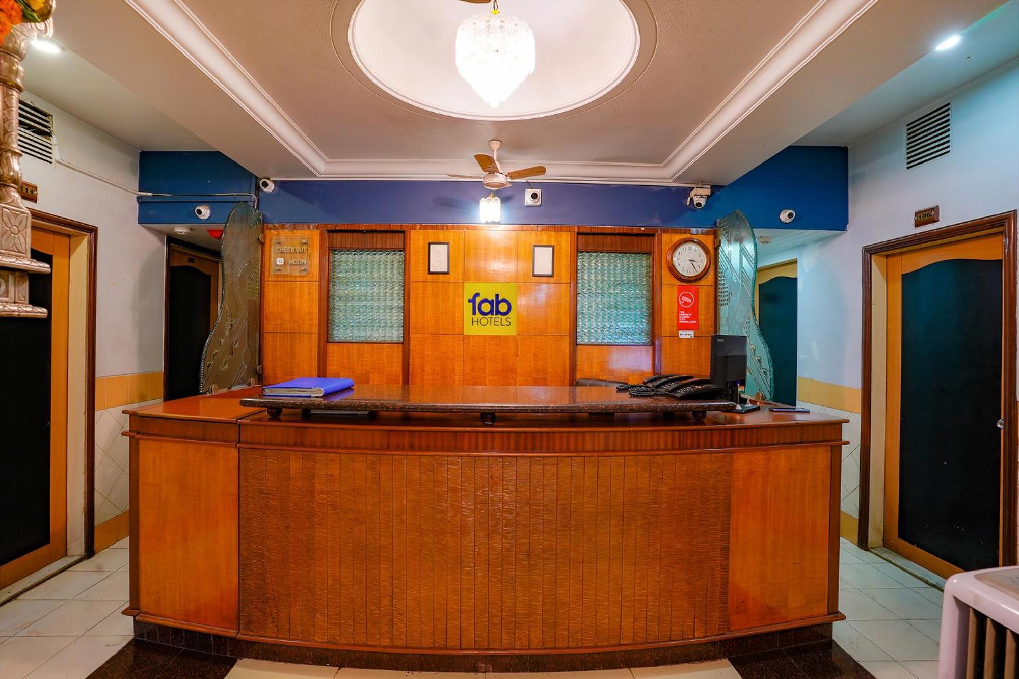 Fabexpress Manas Residency Hotel Mumbai Exterior photo